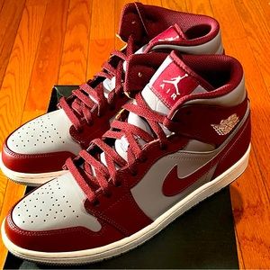2022 Air Jordan 1 Mid ‘Cherrywood Red’ Size 10.5
